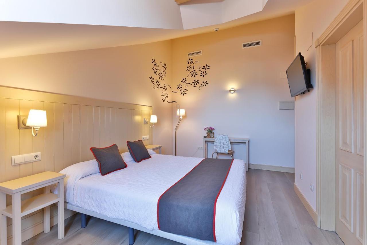 Hostal La Chata By Vivere Stays San Ildefonso Eksteriør billede