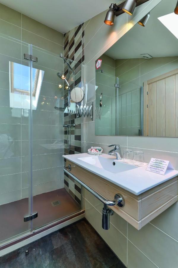 Hostal La Chata By Vivere Stays San Ildefonso Eksteriør billede